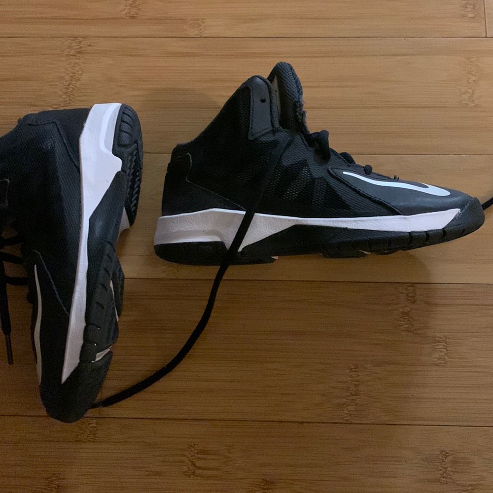 Nike boys 12.5